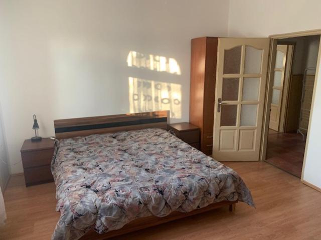 Erd - Csendes, Kenyelmes Csaladi Haz Appartement Buitenkant foto